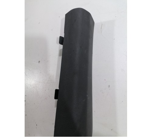 Накладка порога передняя левая