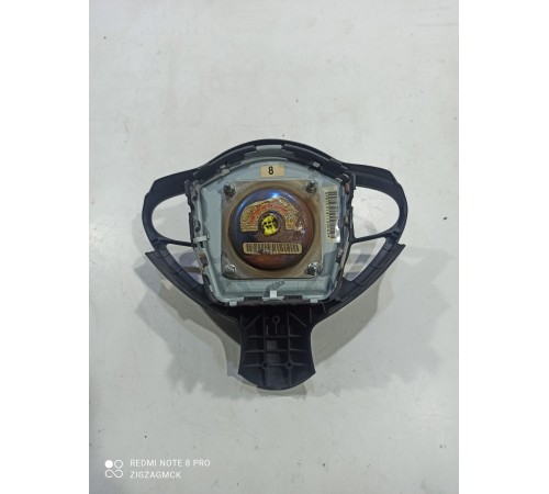 Подушка безопасности водителя