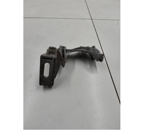 Кронштейн генератора