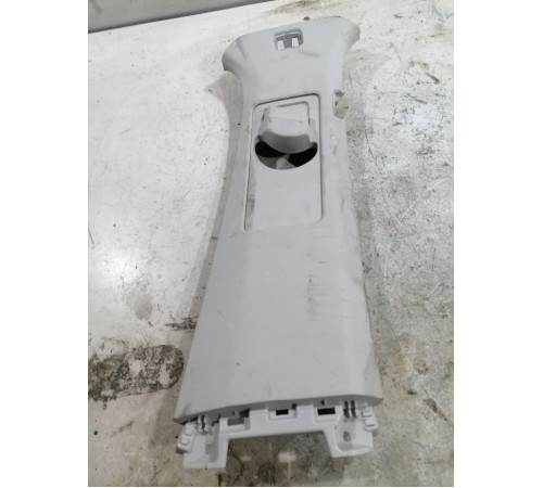 Обшивка стойки правая