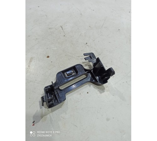 Кронштейн(крепление) салона правый