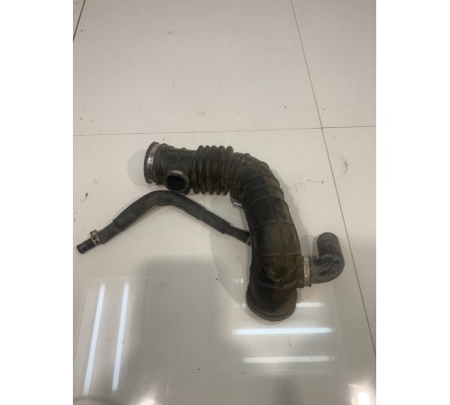 Патрубок воздушного фильтра