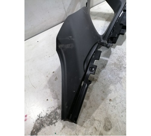 Обшивка багажника (форточки) левая верхняя