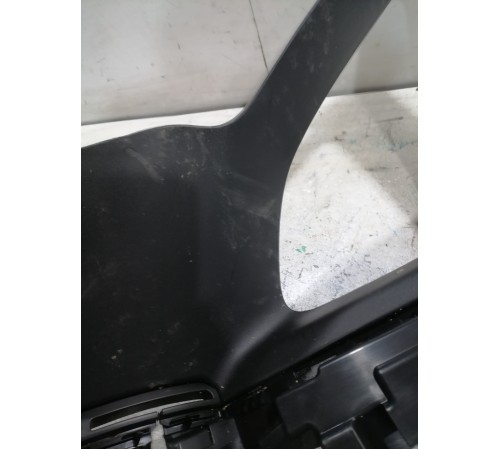 Обшивка багажника (форточки) левая верхняя