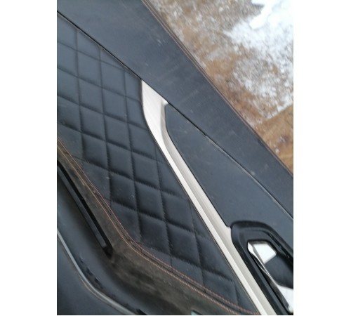 Обшива двери передняя левая