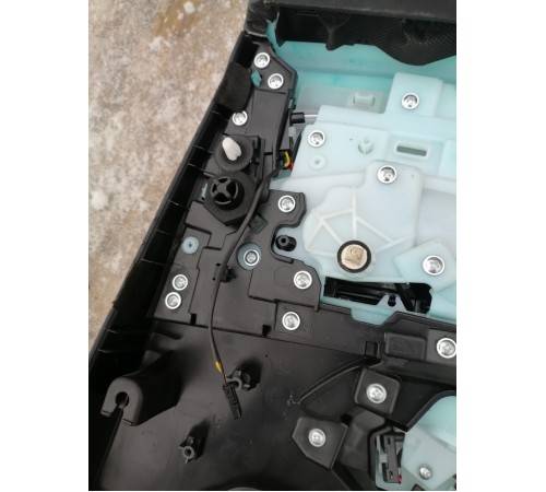 Обшива двери передняя левая