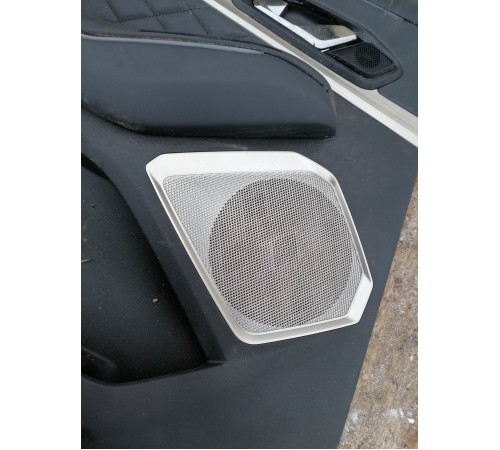 Обшива двери передняя левая