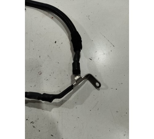 Клемма аккумулятора плюсовая