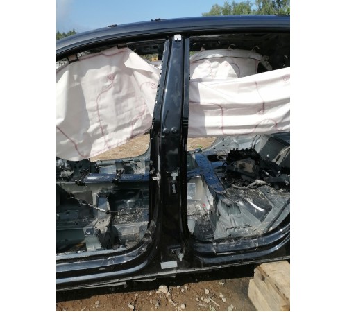 Порог левый с центральной стойкой