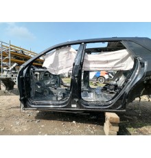 Порог левый с центральной стойкой