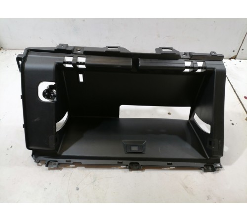 Корпус бардачка салона