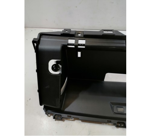 Корпус бардачка салона