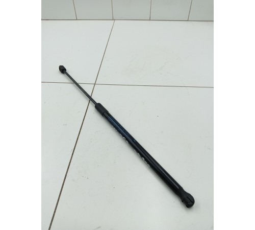 Амортизатор багажника