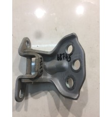 Петля двери (передняя, левая, нижняя)