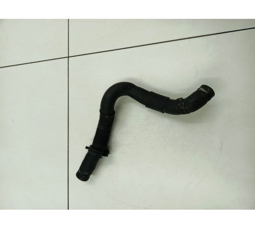 Патрубок системы охлаждения