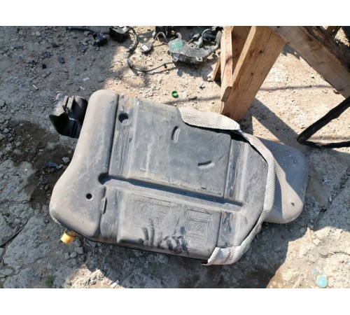 Бак топливный