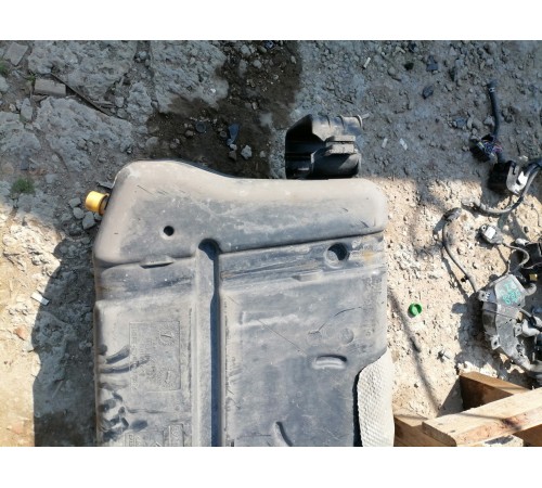 Бак топливный