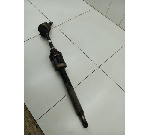 Полуось (привод) передний правый