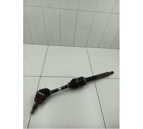 Полуось (привод) передний правый