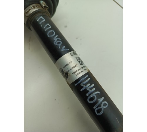 Полуось (привод) передний правый