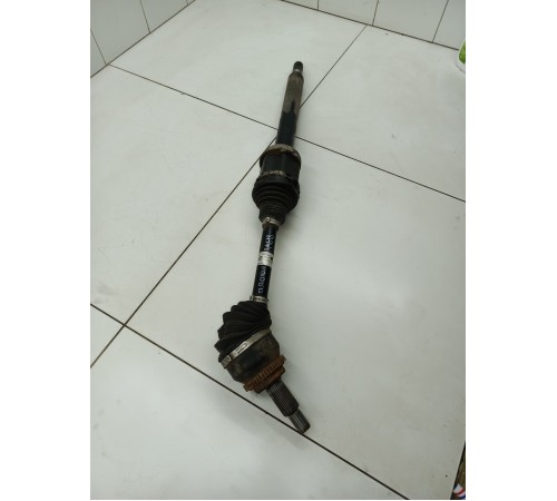 Полуось (привод) передний правый