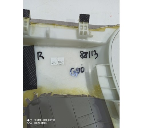 Обшивка центральной стойки(правая верхняя)