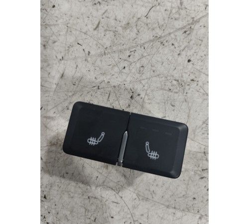 Кнопка обогрева сидений