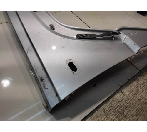 Крыло переднее правое