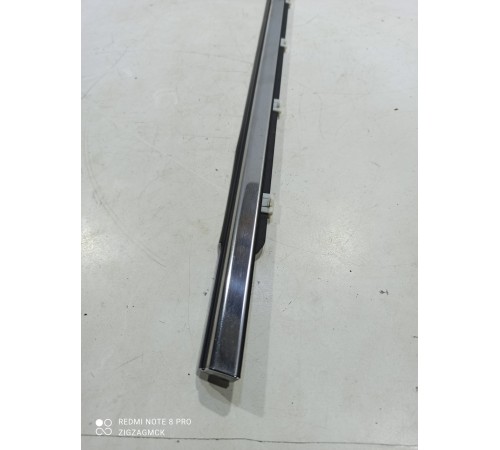 Уплотнитель стекла (задний левый наружный)