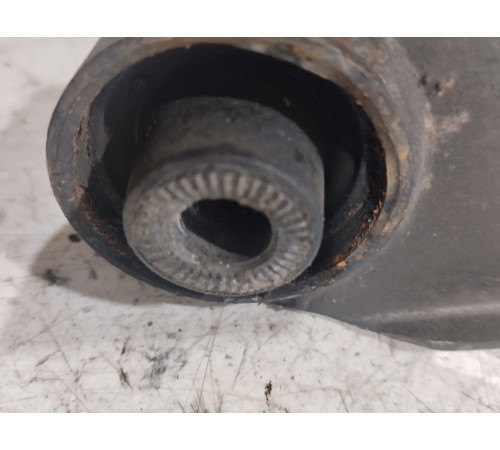 Рычаг задний левый нижний