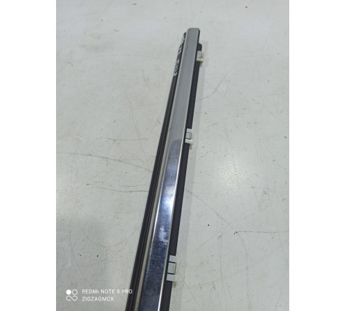 Уплотнитель стекла (задний левый наружный)