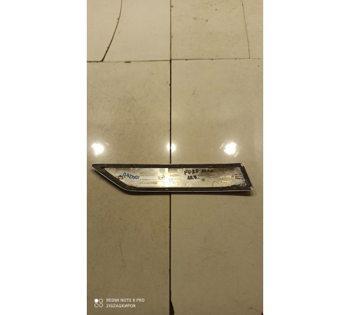 Эмблема (накладка) левой двери декоративная