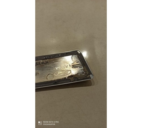 Эмблема (накладка) левой двери декоративная