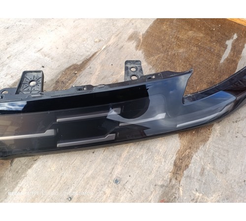 Накладка решетки радиатора верхняя