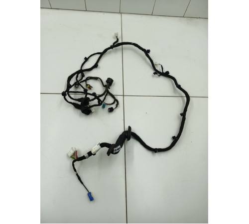 Электропроводка крышки багажника