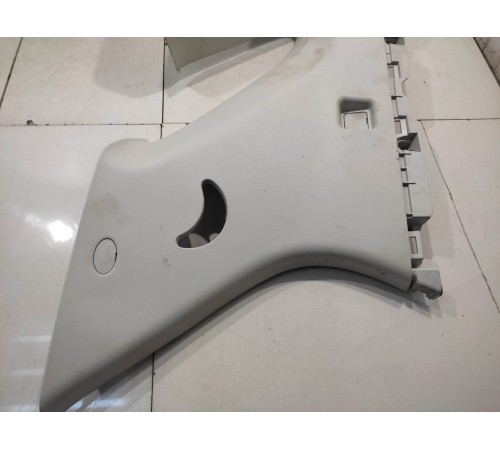 панель салона(задняя правая)