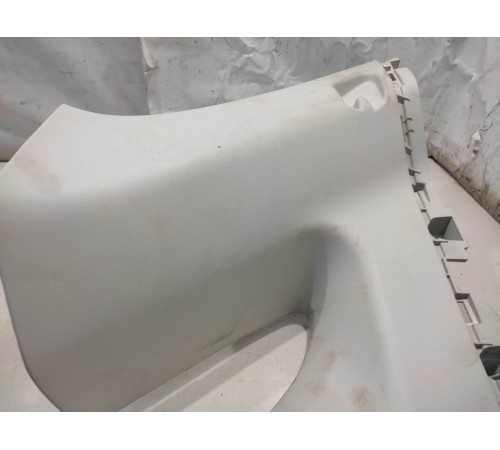 панель салона(задняя правая)