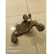 Поворотный кулак(задний левый)