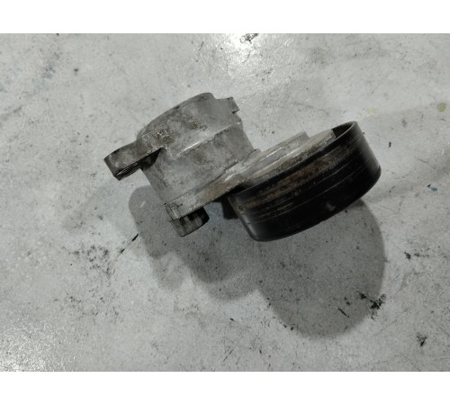 Ролик натяжителя ремня