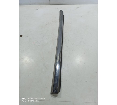 Молдинг двери(задний левый)