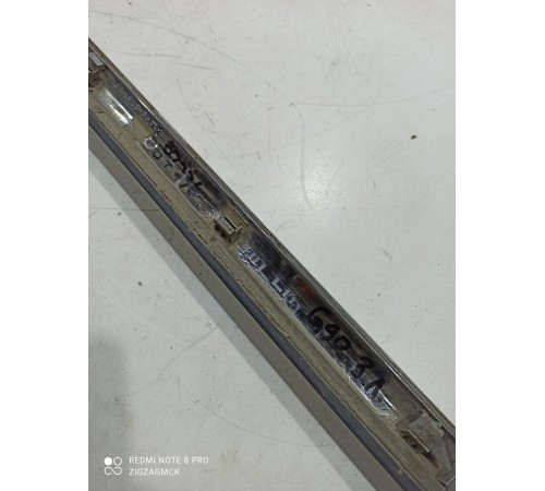 Молдинг двери(задний левый)