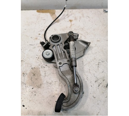 Рычаг стояночного тормоза