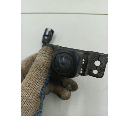 Камера переднего вида