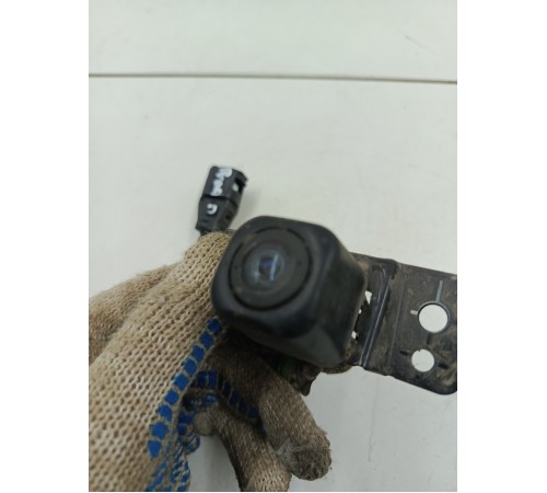 Камера переднего вида