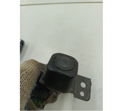 Камера переднего вида