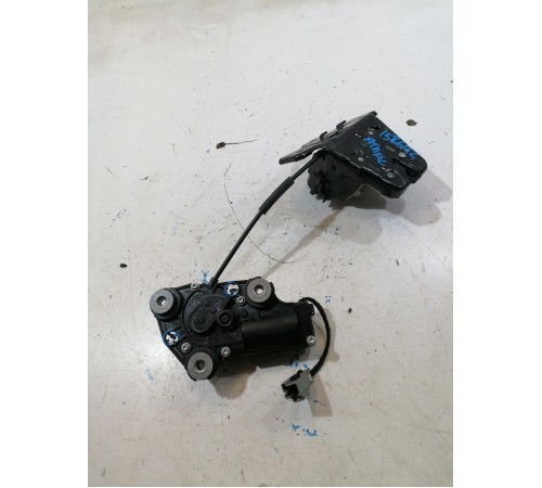 Замок крышки багажника с доводчиком