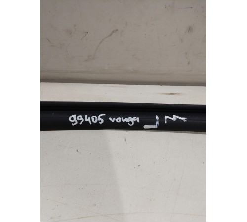 Уплотнитель стекла двери (задний левый)