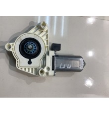 Моторчик стеклоподъемника (передний, правый)