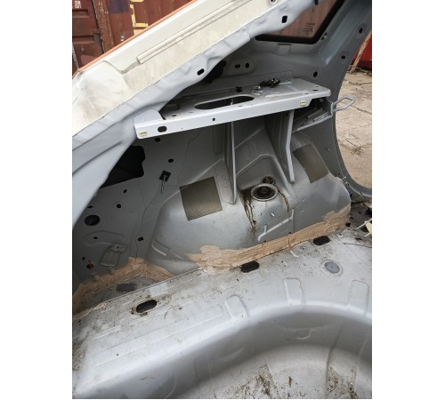 Крыло заднее левое