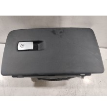 Бардачок (в сборе)